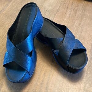 Ecco Black Leather Mules